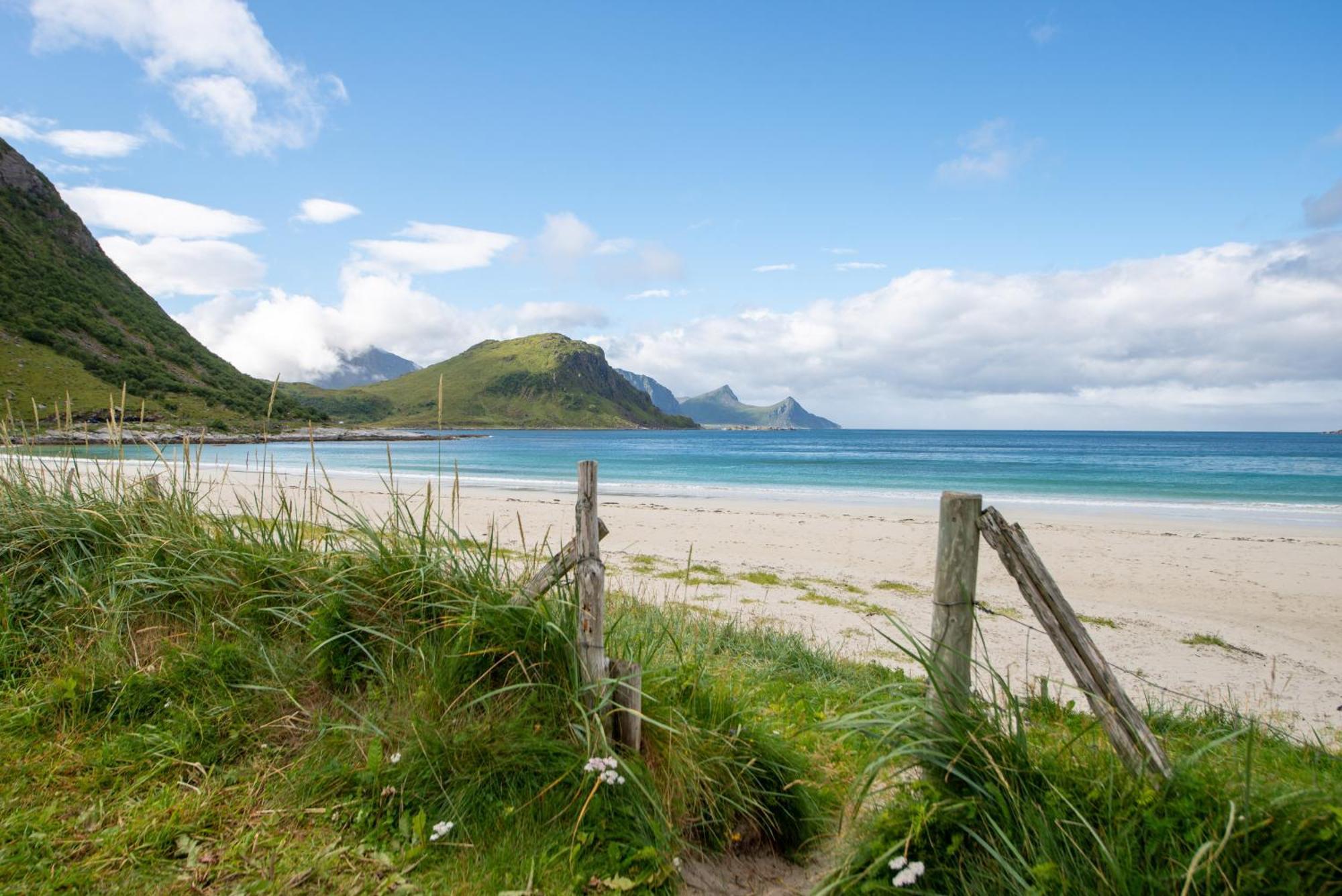 Haukland Beach Panorama Offersoya Buitenkant foto